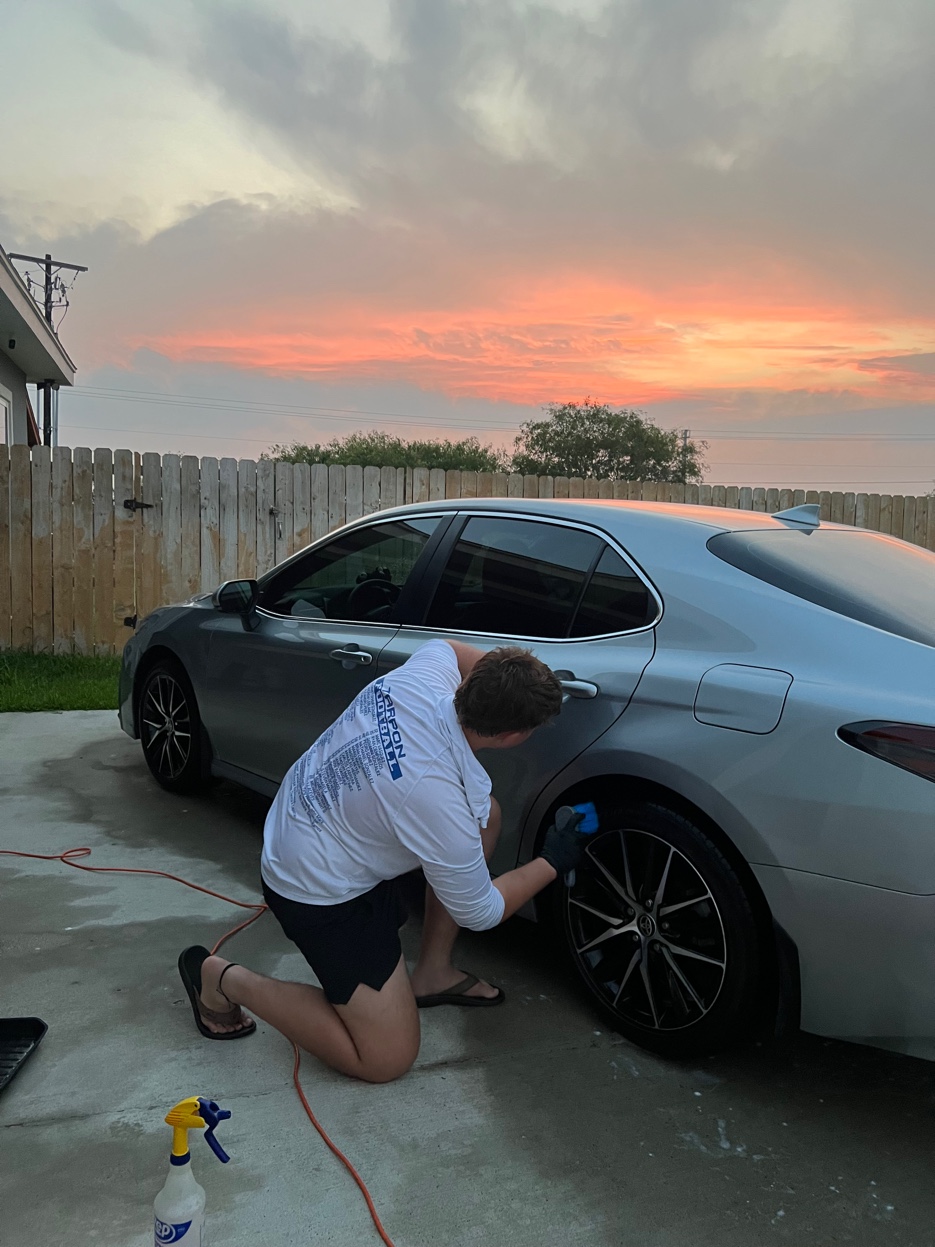 Wheel scrub
